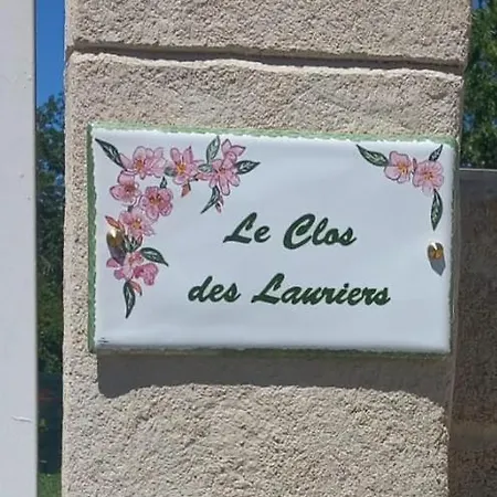 Le Clos Des Lauriers Apartament