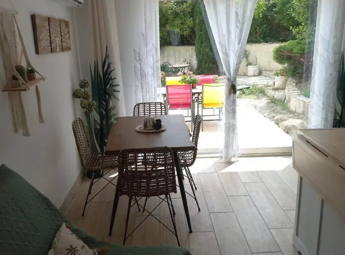 Le Clos Des Lauriers Carcassonne